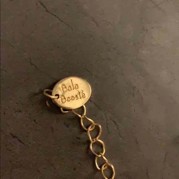 Gold colored statement necklace - Picture 2 of 2